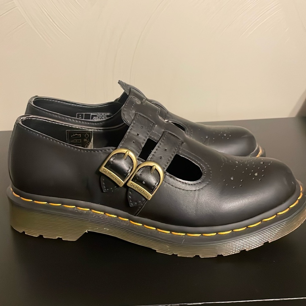 Doc Martens Mary Janes